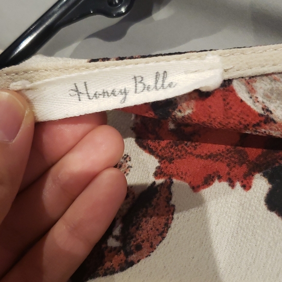 Floral Romper - Picture 5 of 7